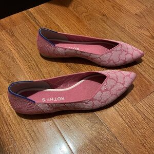 Rothy’s Pink Quartz Giraffe Points 9.5